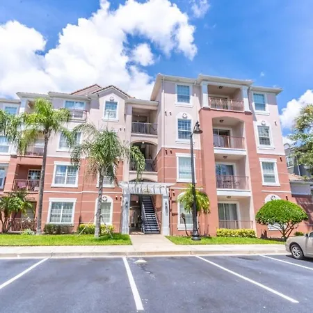 Apartment At Vista Cay Resort